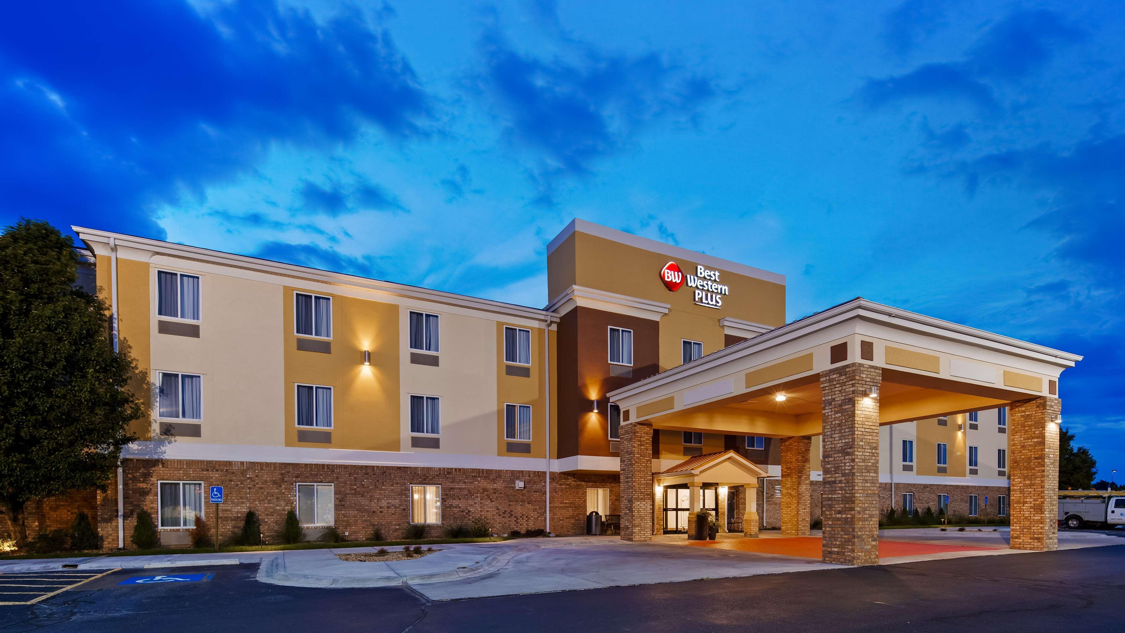 Best Western Plus Liberal Hotel & Suites Dış mekan fotoğraf